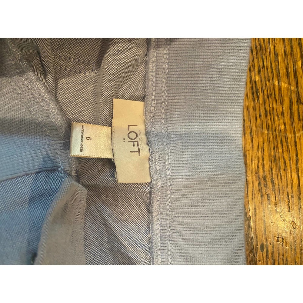 NWT Ann Taylor Loft NEW - Size 6 Blue Shorts with Clasp and Tie - Picture 5 of 6